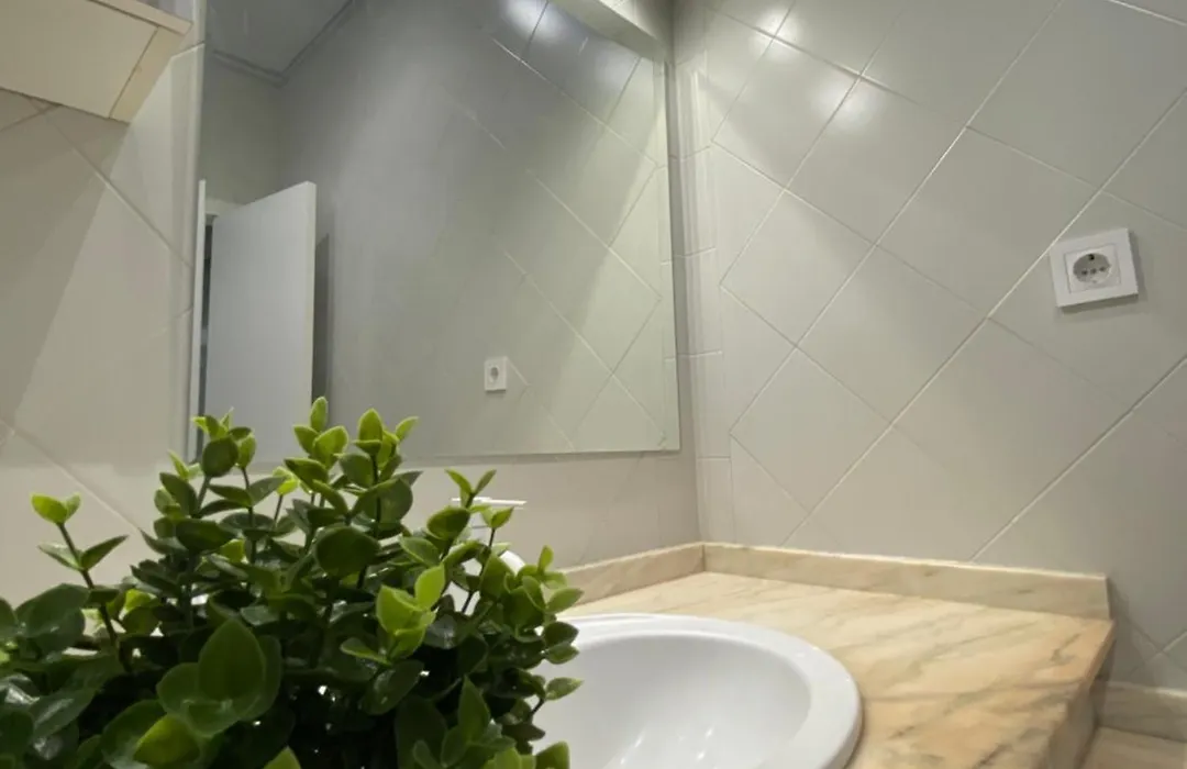Santa Engracia Street, Private rooms-1